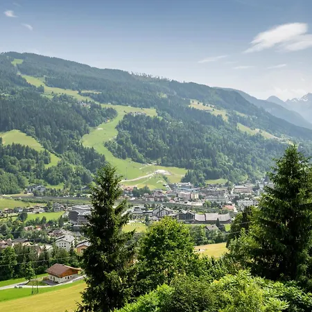 Planai - アパート *